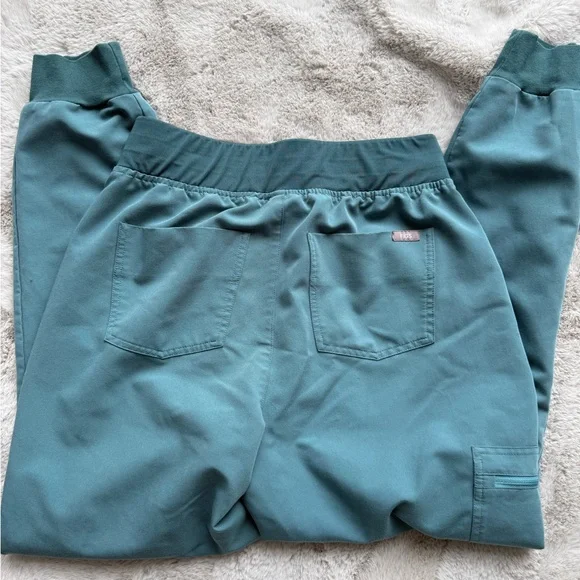 Figs Teal Women's scrub set - Picture 5 of 7